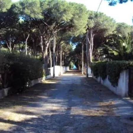 Lussu * Fort Village